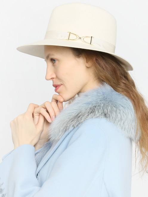 Шляпа из шерсти с золотой фурнитурой Elisabetta Franchi - МодельОбщийВид