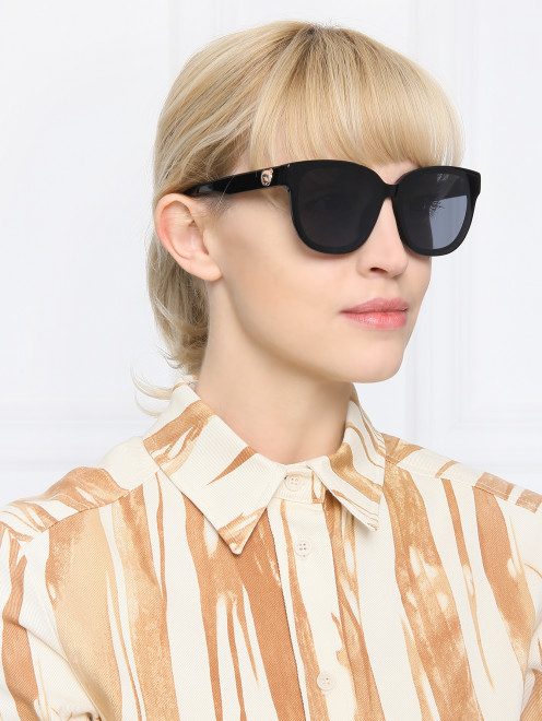 Солнцезащитные очки в оправе из пластика Moschino - МодельОбщийВид